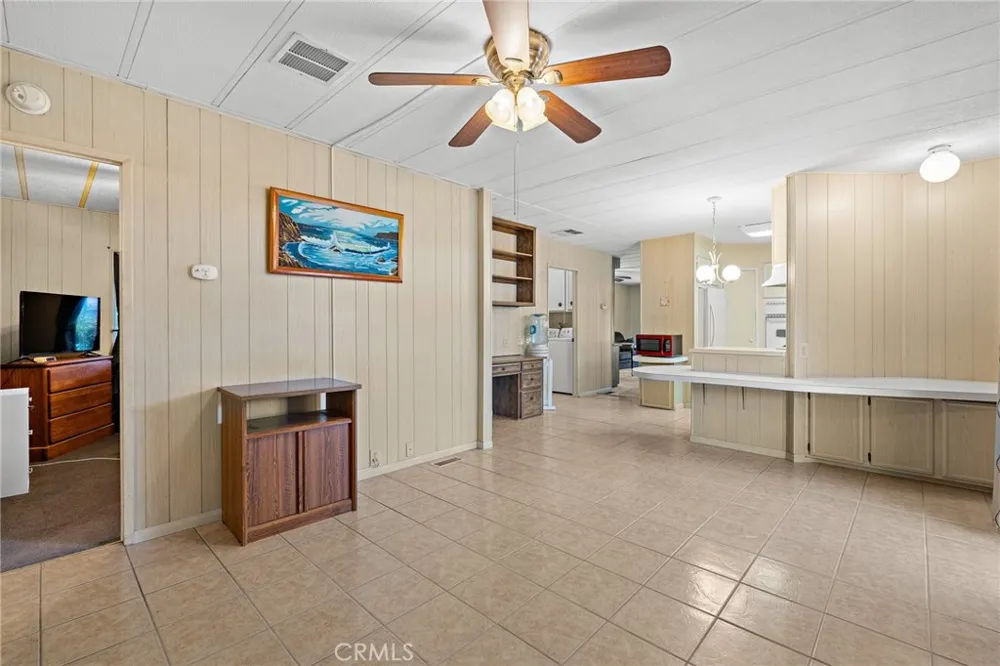 1430 Vista Grande Hemet, CA 92543