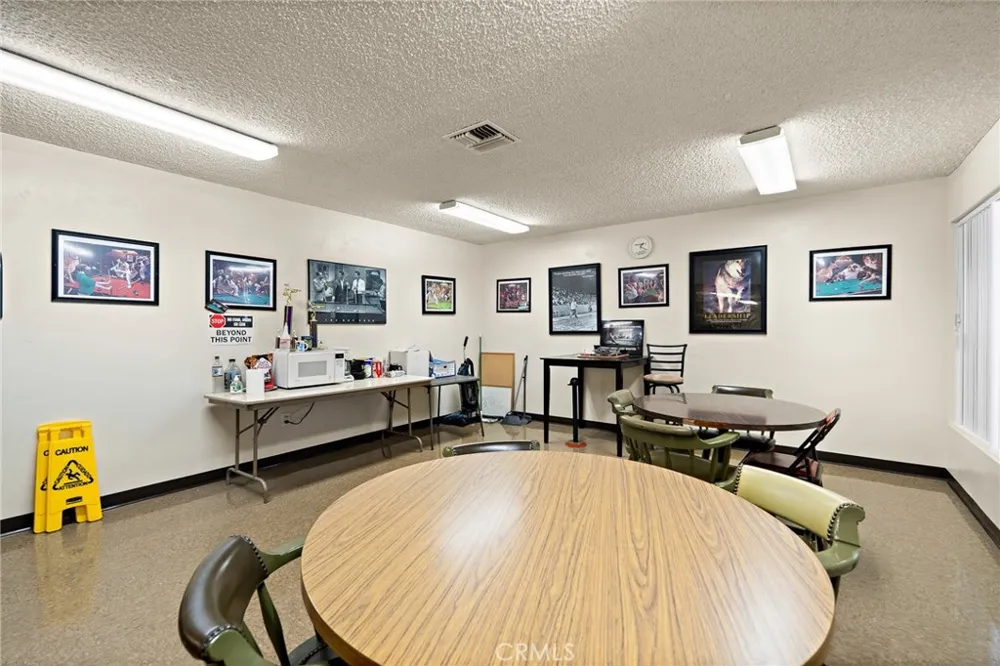 1430 Vista Grande Hemet, CA 92543