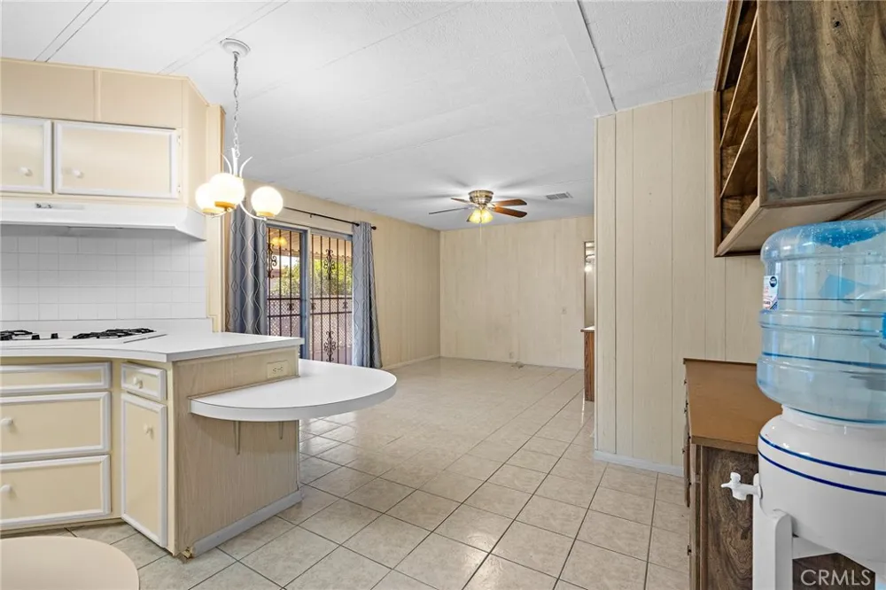1430 Vista Grande Hemet, CA 92543
