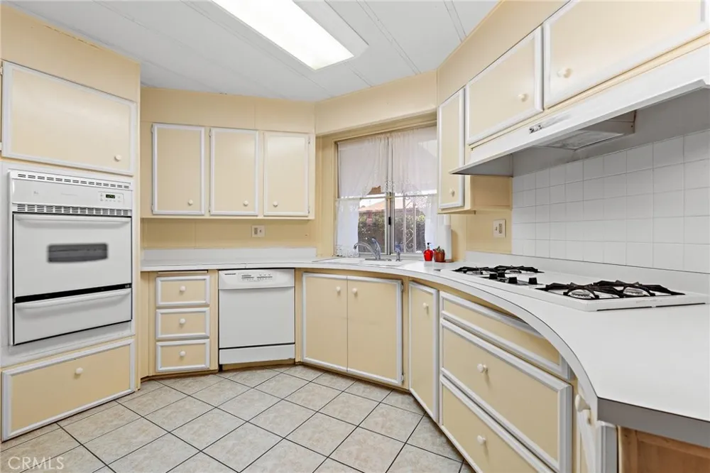 1430 Vista Grande Hemet, CA 92543