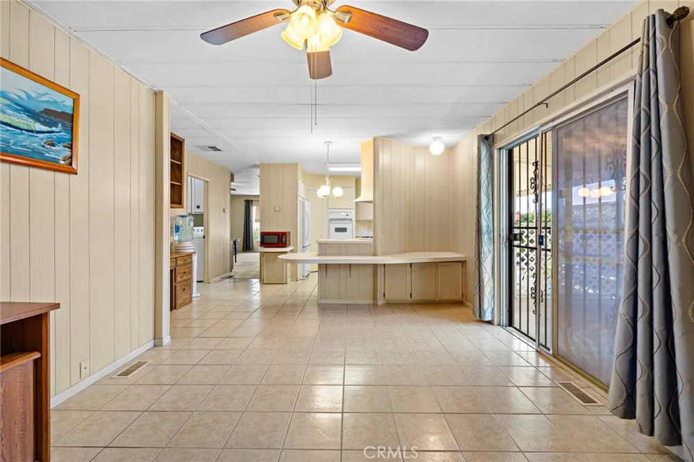 1430 Vista Grande Hemet, CA 92543