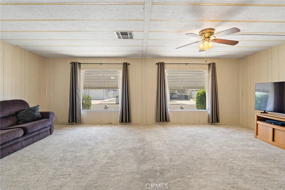 1430 Vista Grande Hemet, CA 92543