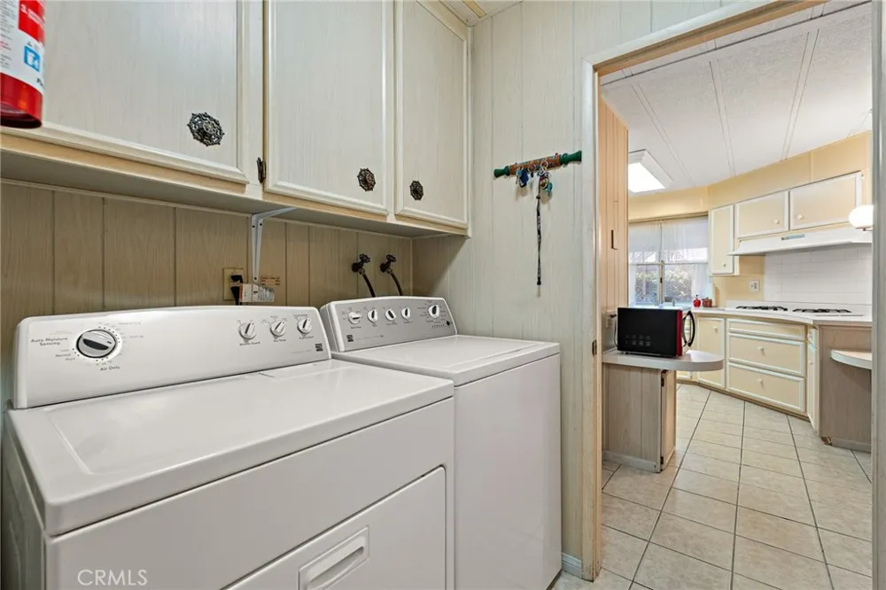 1430 Vista Grande Hemet, CA 92543