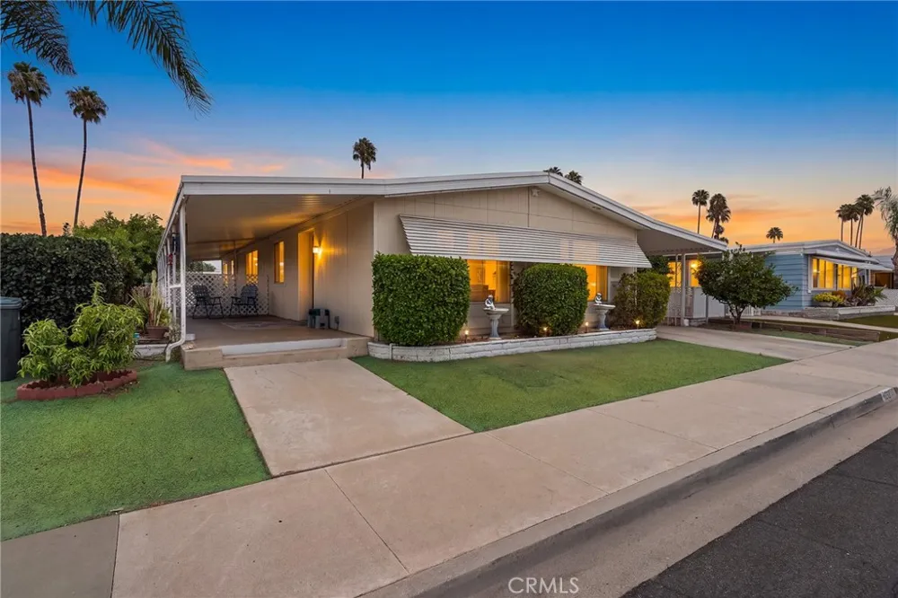 1430 Vista Grande Hemet, CA 92543