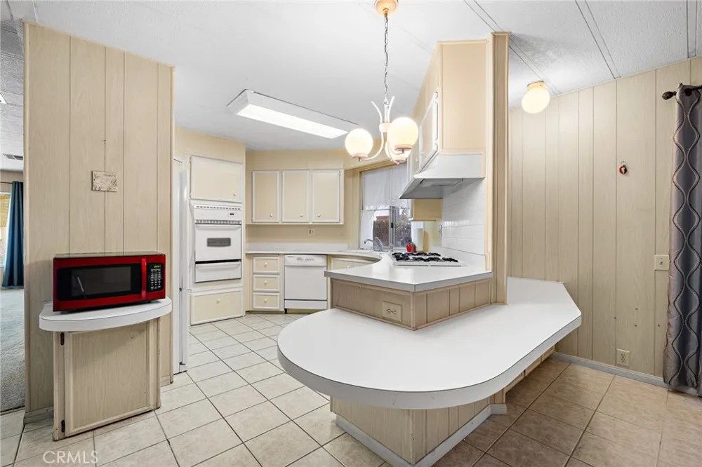 1430 Vista Grande Hemet, CA 92543
