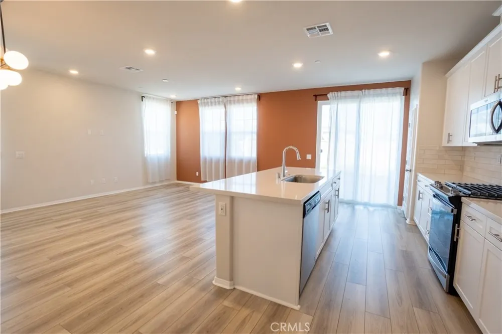 28228 Heirloom Temecula, CA 92591
