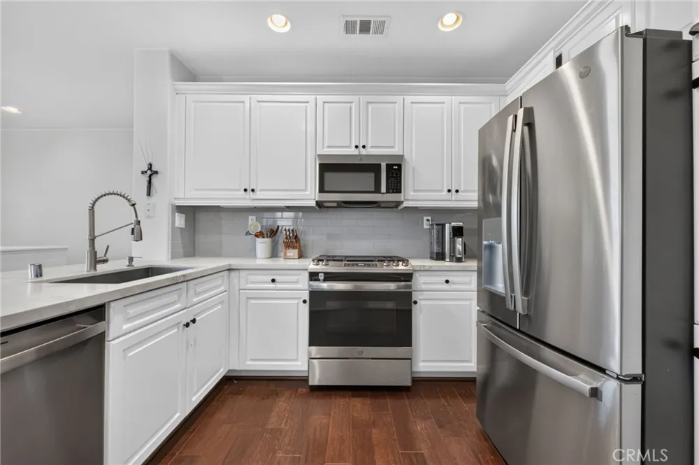 35960 Lindstrand Ave #4 Murrieta, CA 92563