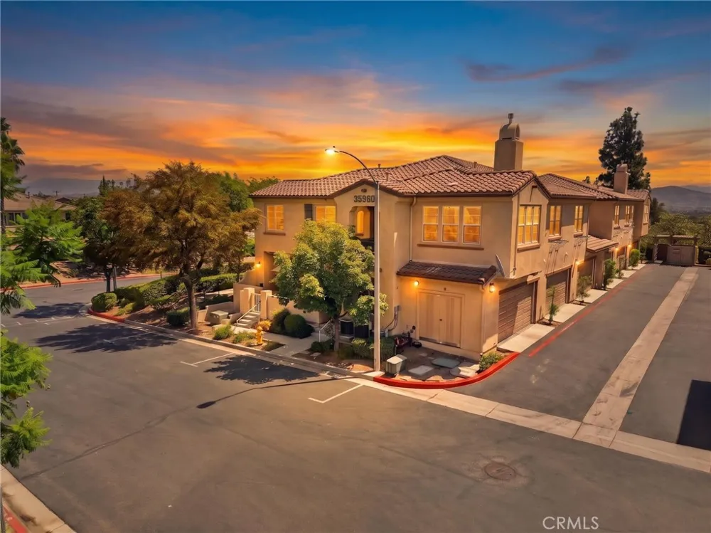 35960 Lindstrand Ave #4 Murrieta, CA 92563
