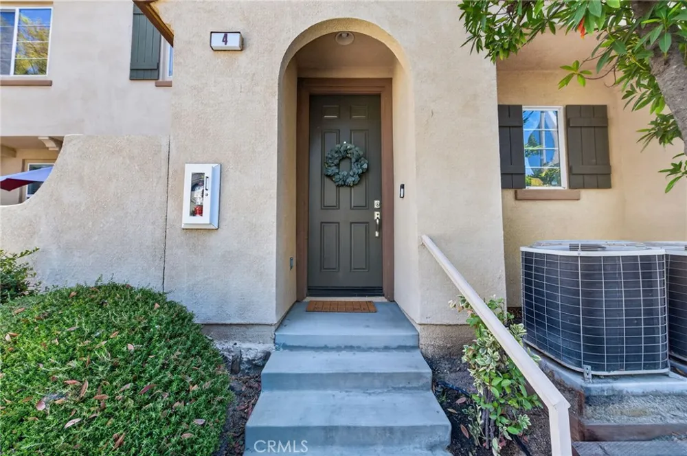 35960 Lindstrand Ave #4 Murrieta, CA 92563