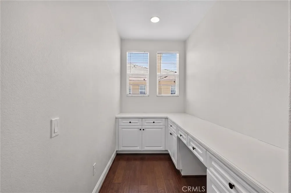 35960 Lindstrand Ave #4 Murrieta, CA 92563