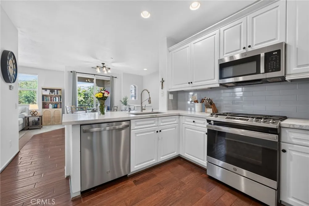 35960 Lindstrand Ave #4 Murrieta, CA 92563