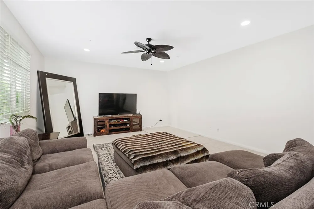 30532 Hollybrooke Lane Murrieta, CA 92563