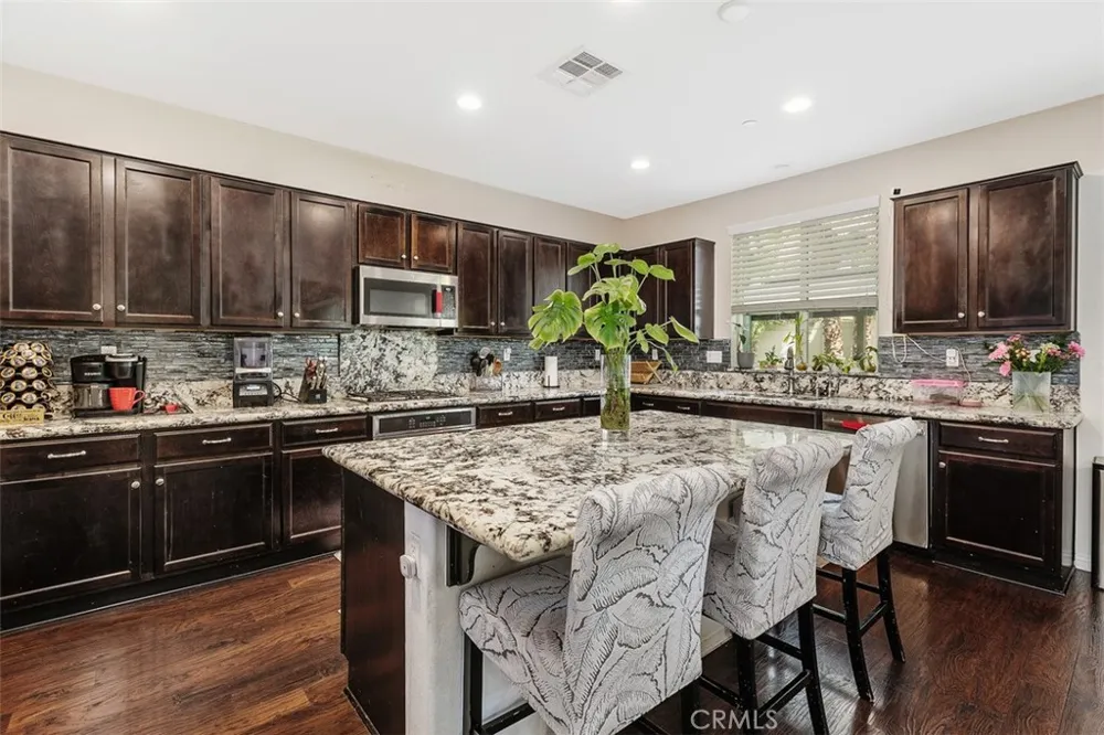 30532 Hollybrooke Lane Murrieta, CA 92563