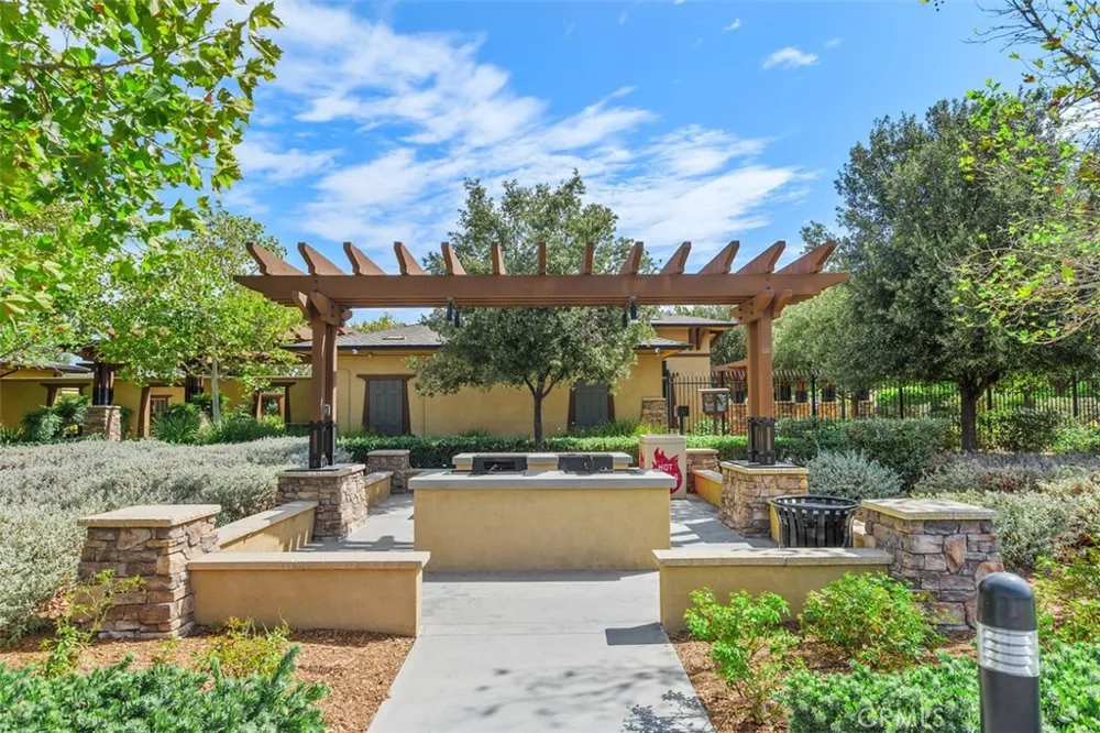 30532 Hollybrooke Lane Murrieta, CA 92563