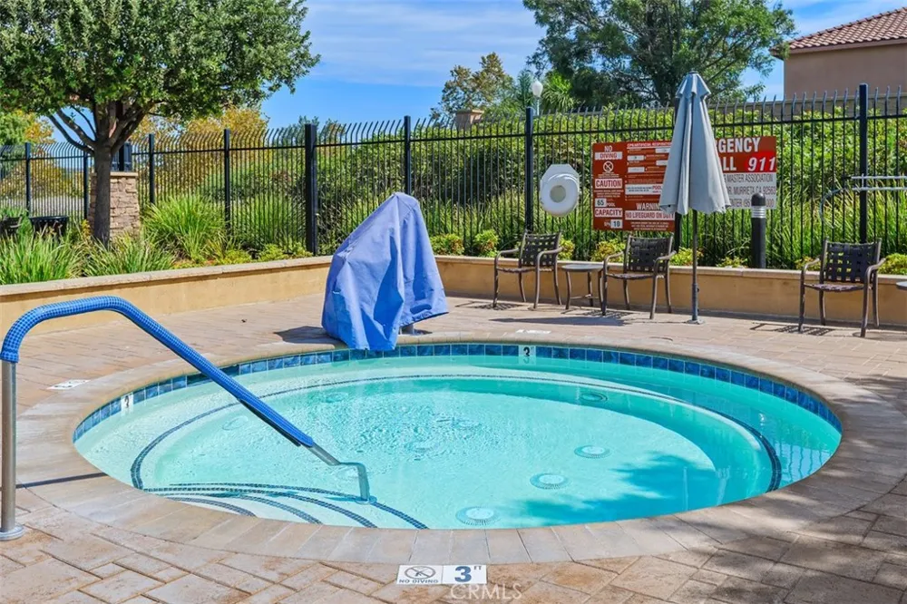 30532 Hollybrooke Lane Murrieta, CA 92563