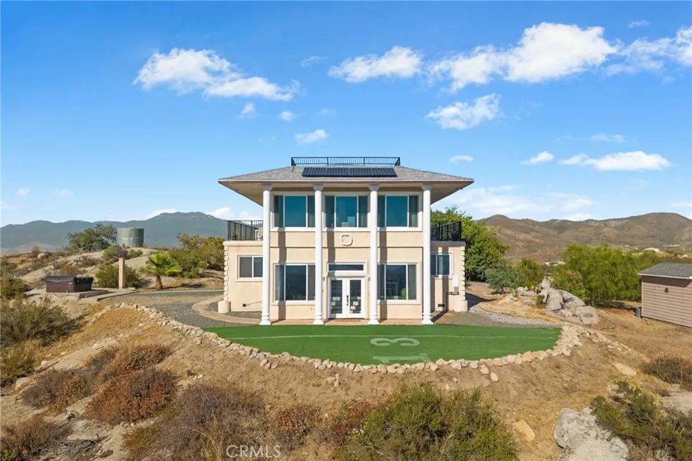 33275 Valerio Road Hemet, CA 92544