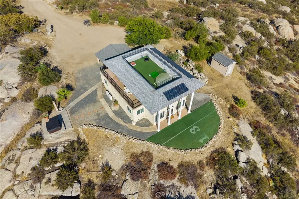 33275 Valerio Road Hemet, CA 92544