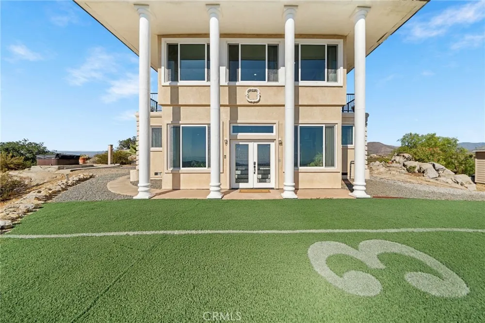 33275 Valerio Road Hemet, CA 92544