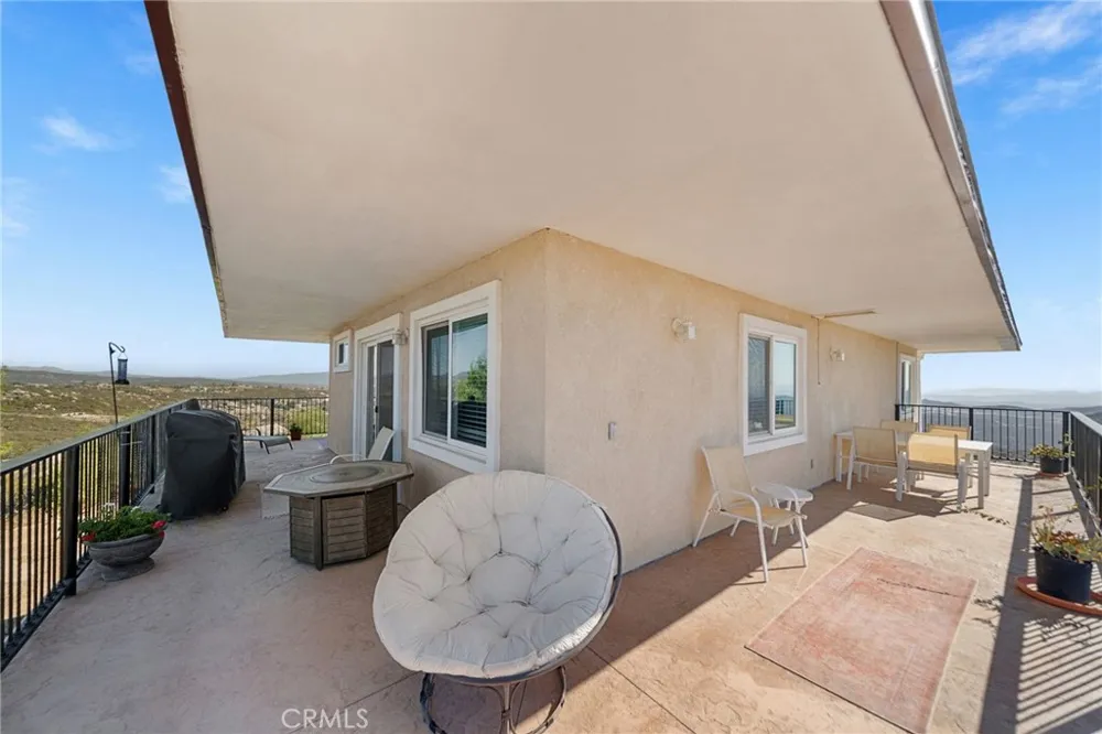 33275 Valerio Road Hemet, CA 92544