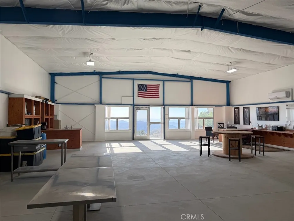 33275 Valerio Road Hemet, CA 92544