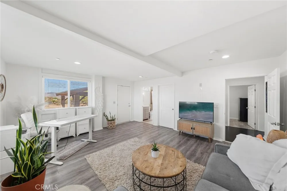 33275 Valerio Road Hemet, CA 92544
