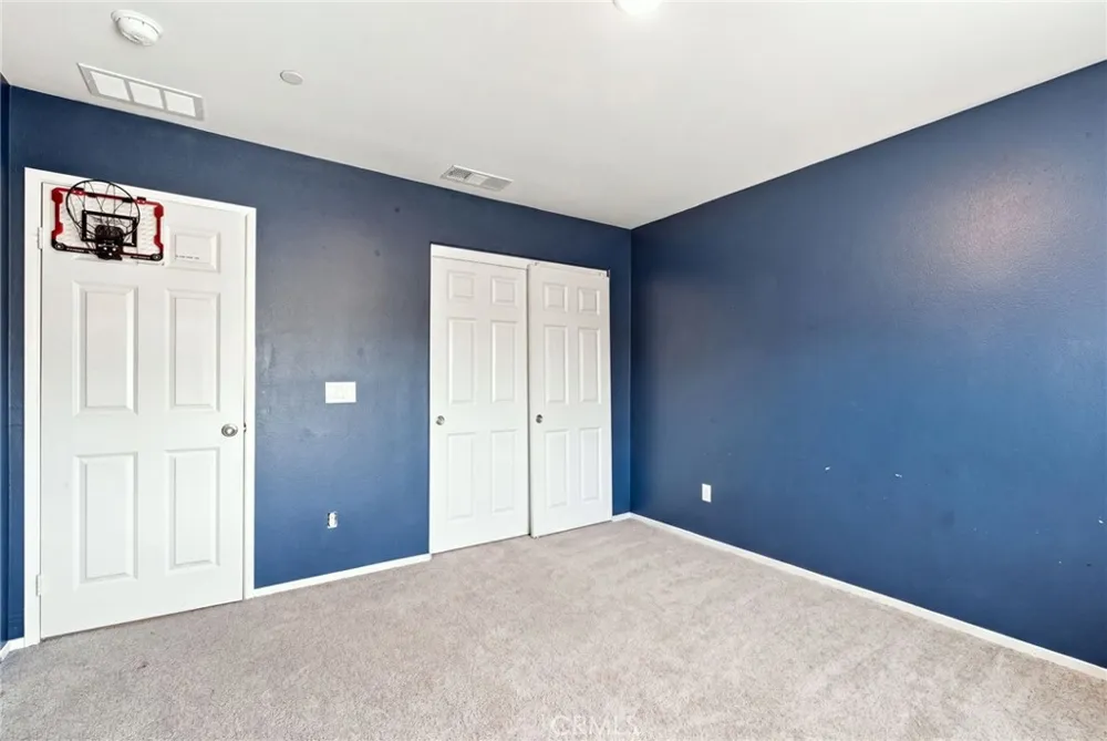 280 Berrybush Hemet, CA 92543