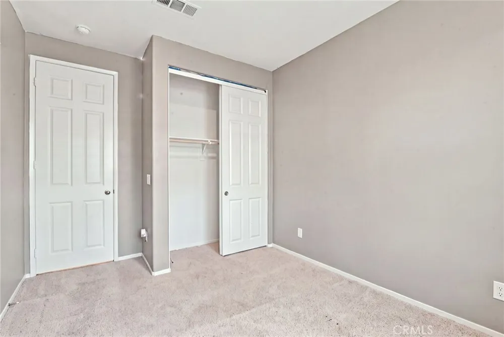280 Berrybush Hemet, CA 92543
