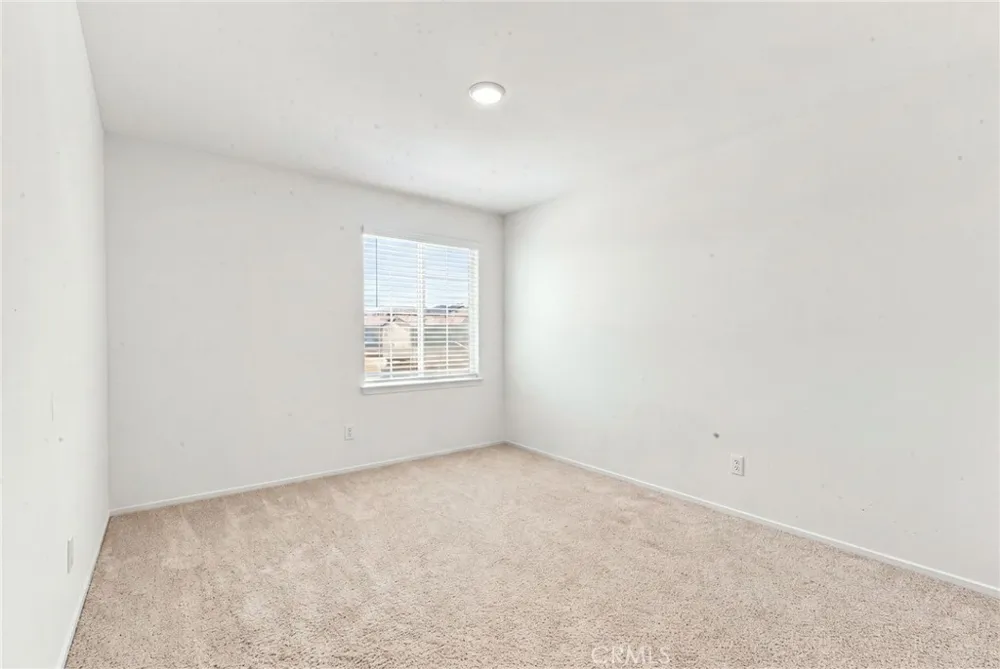 280 Berrybush Hemet, CA 92543