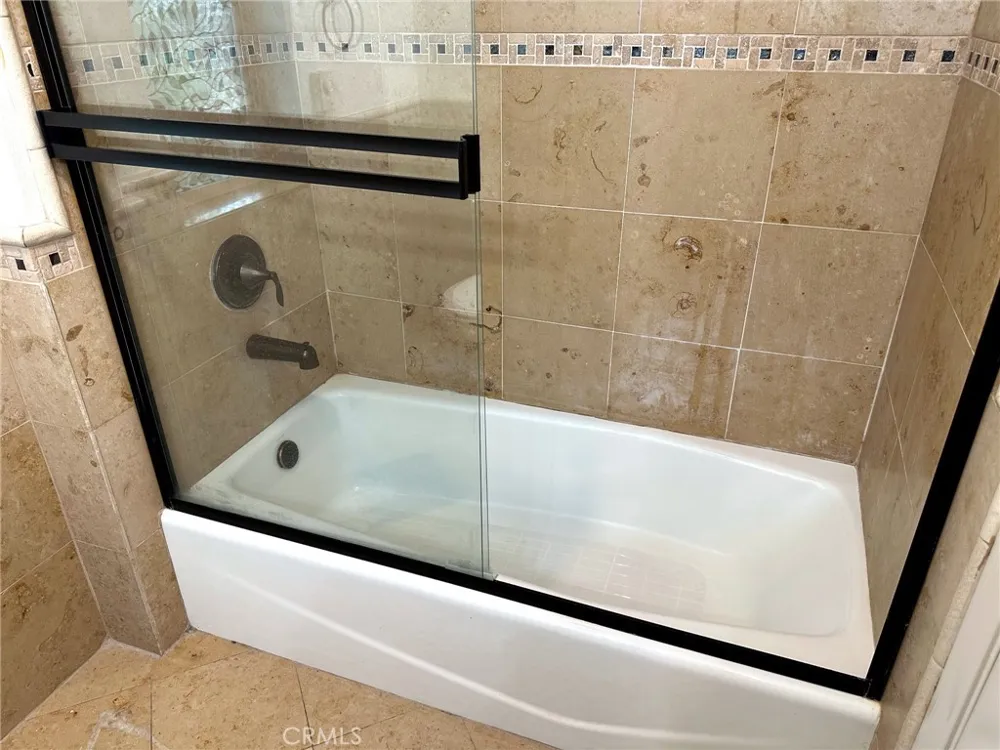 10121 W Amber Court Tujunga, CA 91042