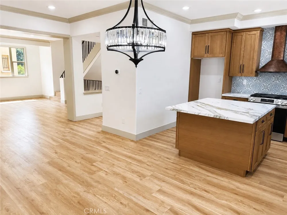 10121 W Amber Court Tujunga, CA 91042