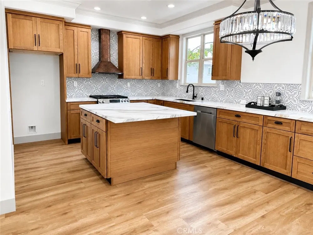 10121 W Amber Court Tujunga, CA 91042