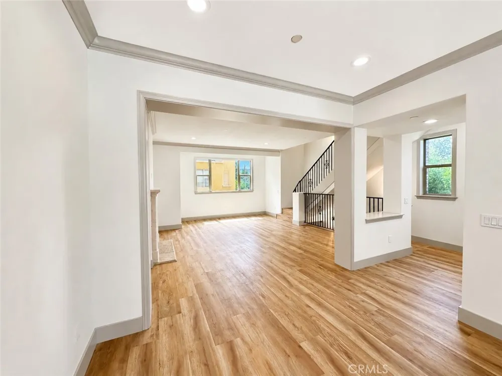 10121 W Amber Court Tujunga, CA 91042