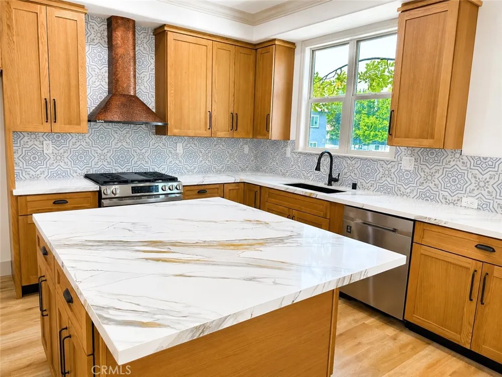 10121 W Amber Court Tujunga, CA 91042