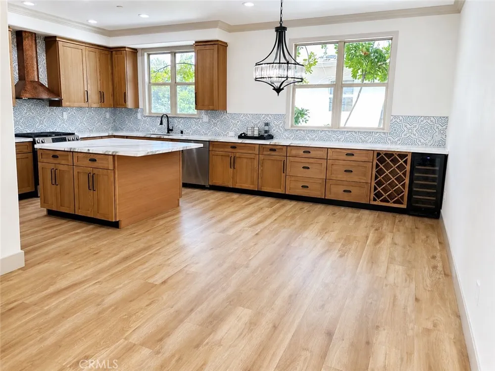 10121 W Amber Court Tujunga, CA 91042