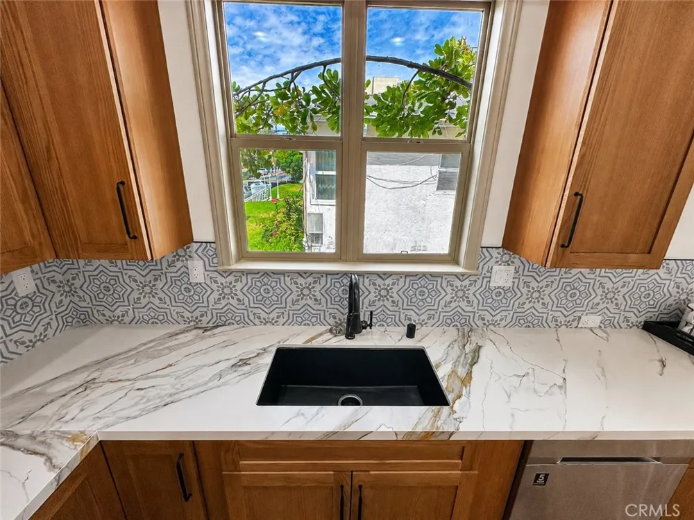 10121 W Amber Court Tujunga, CA 91042