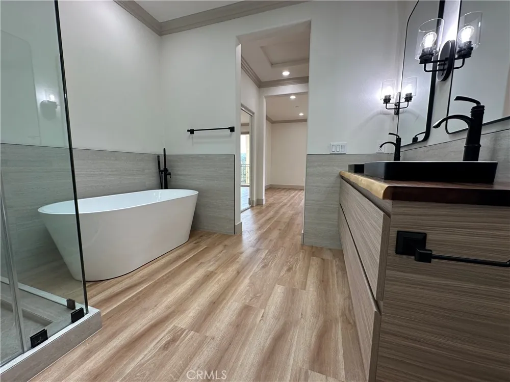 10121 W Amber Court Tujunga, CA 91042