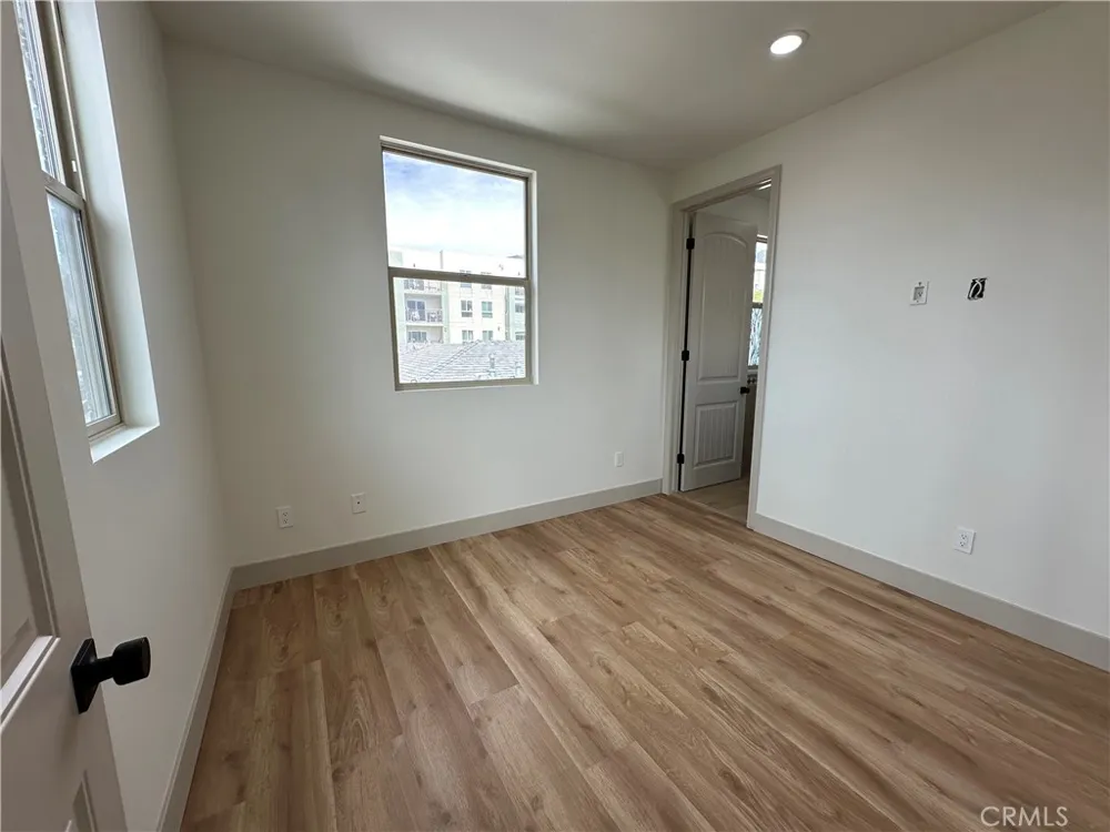 10121 W Amber Court Tujunga, CA 91042