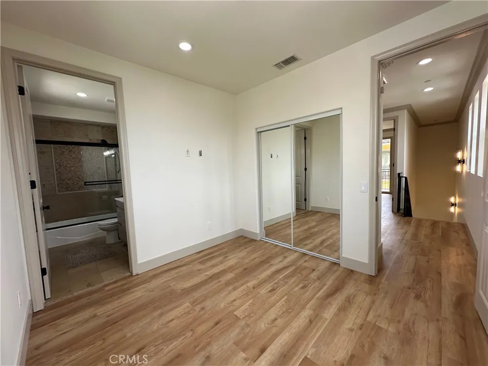 10121 W Amber Court Tujunga, CA 91042