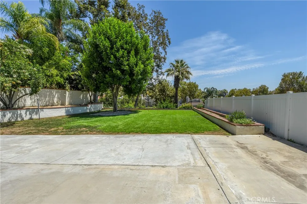 7241 Winterwood Highland, CA 92346