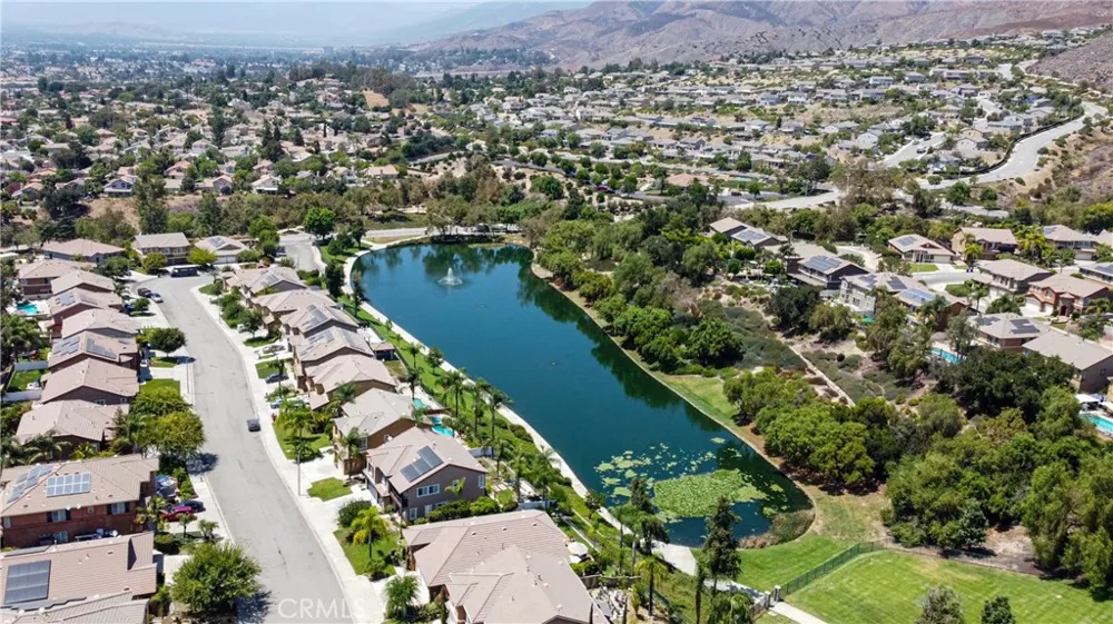 7241 Winterwood Highland, CA 92346