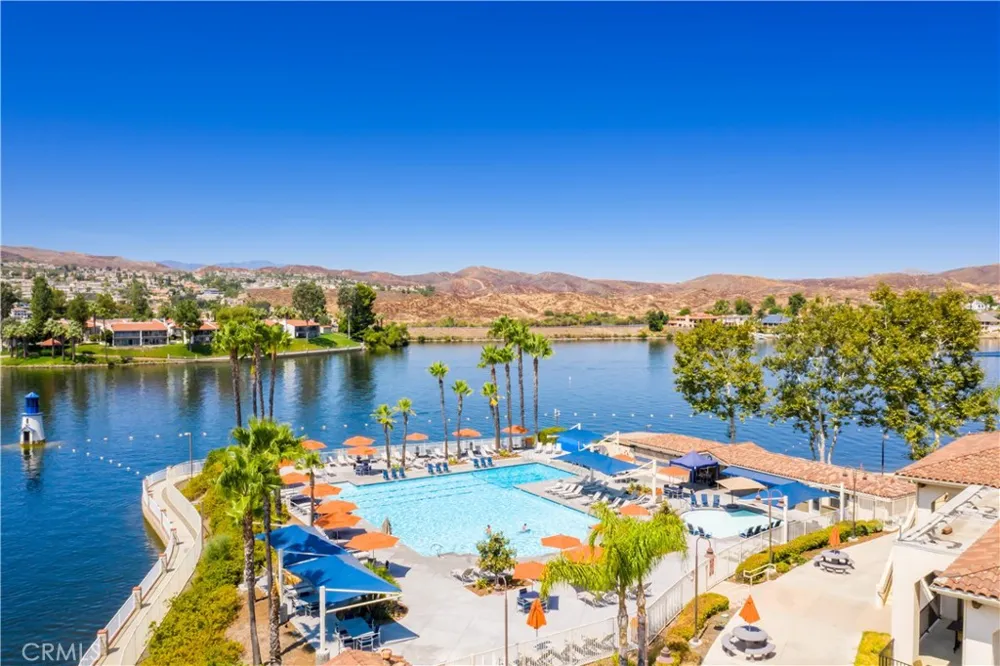 22330 Canyon Lake Dr S Canyon Lake, CA 92587