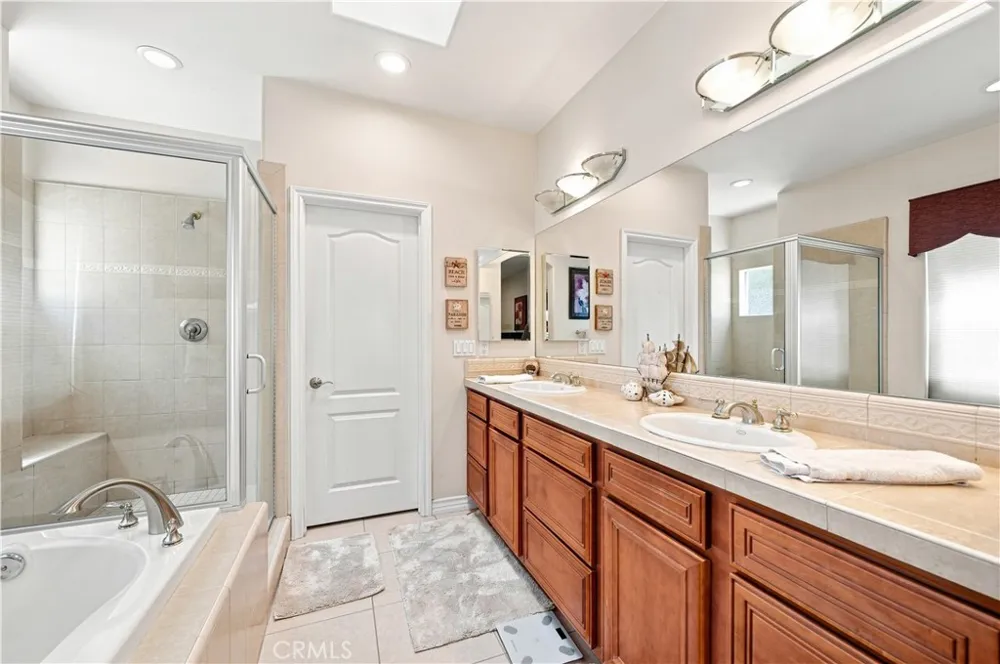 22330 Canyon Lake Dr S Canyon Lake, CA 92587