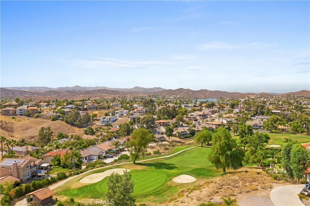 22330 Canyon Lake Dr S Canyon Lake, CA 92587