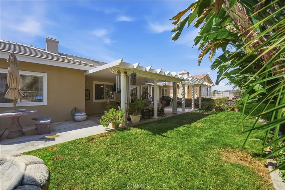 22330 Canyon Lake Dr S Canyon Lake, CA 92587