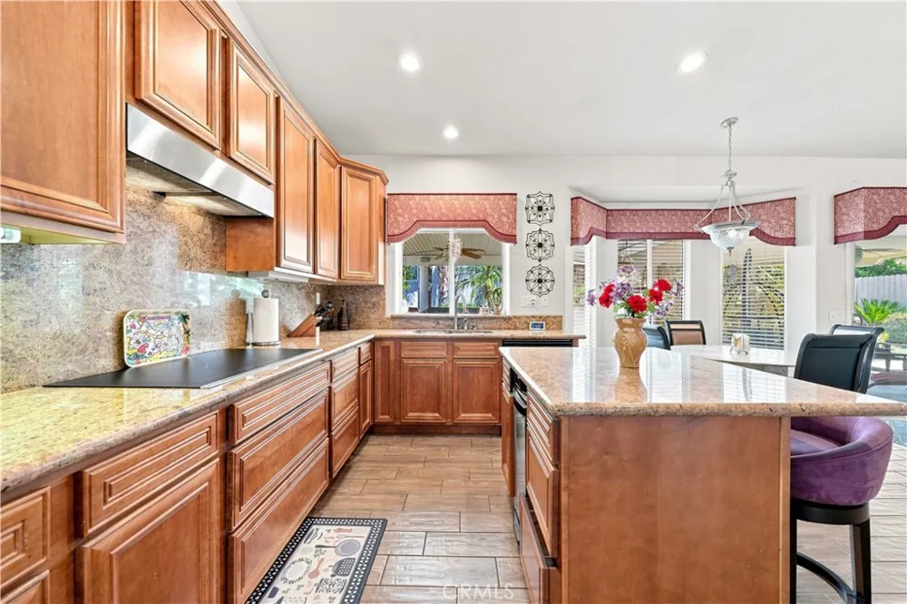 22330 Canyon Lake Dr S Canyon Lake, CA 92587
