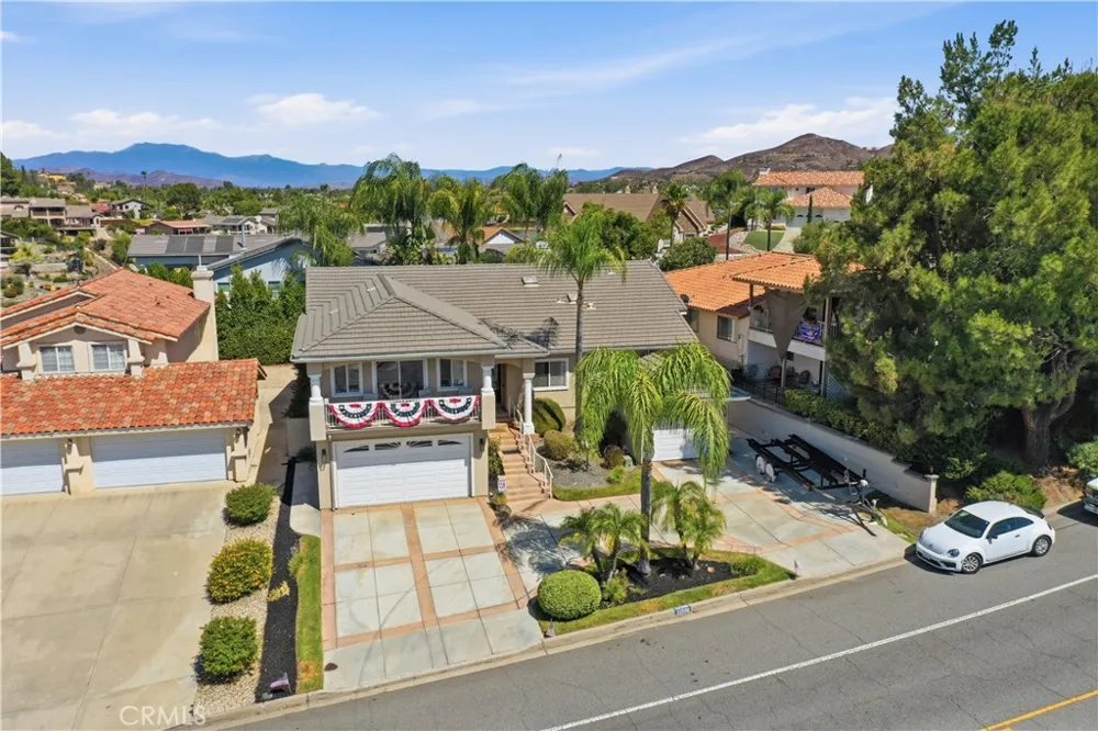 22330 Canyon Lake Dr S Canyon Lake, CA 92587