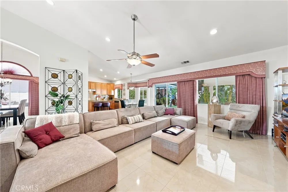 22330 Canyon Lake Dr S Canyon Lake, CA 92587
