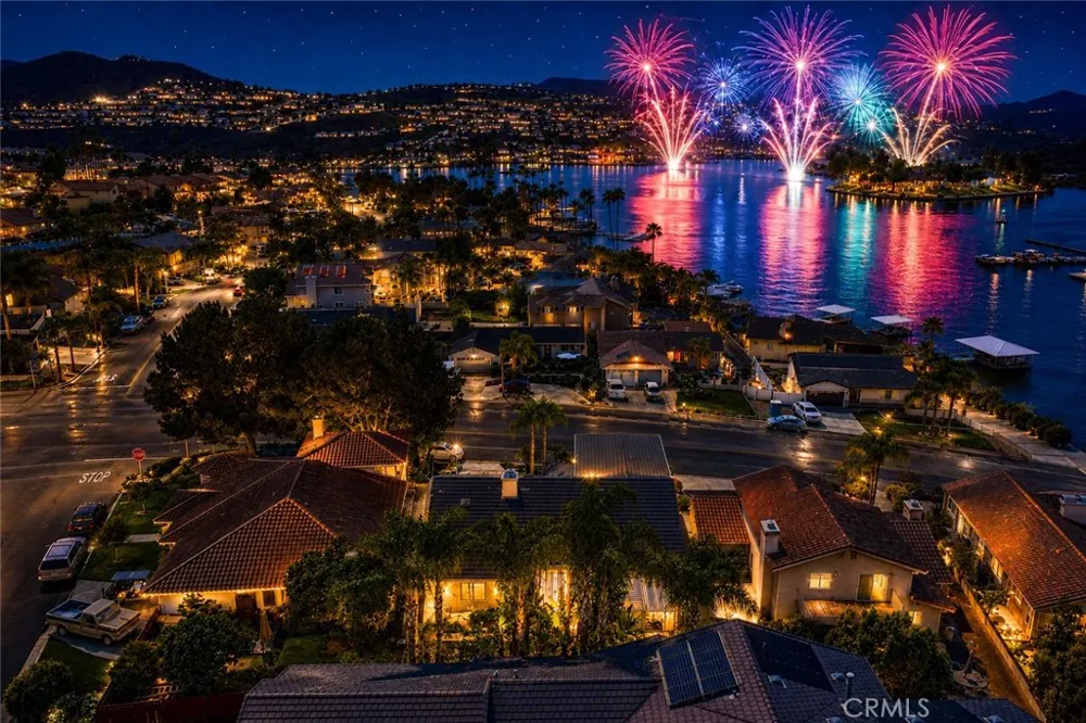22330 Canyon Lake Dr S Canyon Lake, CA 92587