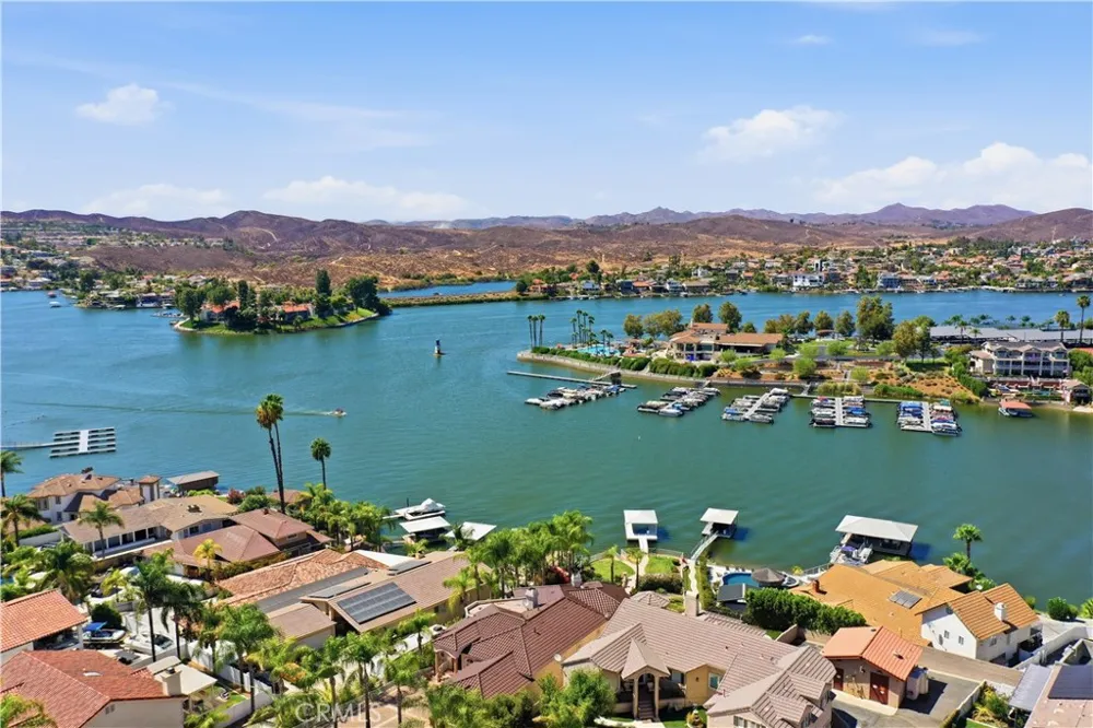 22330 Canyon Lake Dr S Canyon Lake, CA 92587