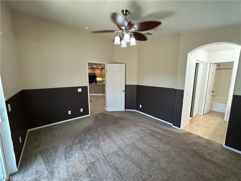 41696 Woodridge Avenue #2 Murrieta, CA 92562